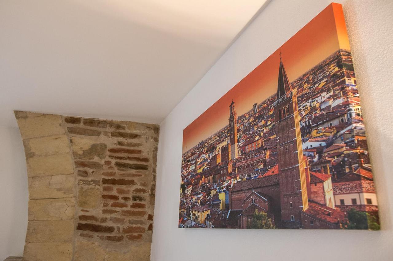 Aurelia Luxury - Piazza Delle Erbe Hotell Verona Eksteriør bilde