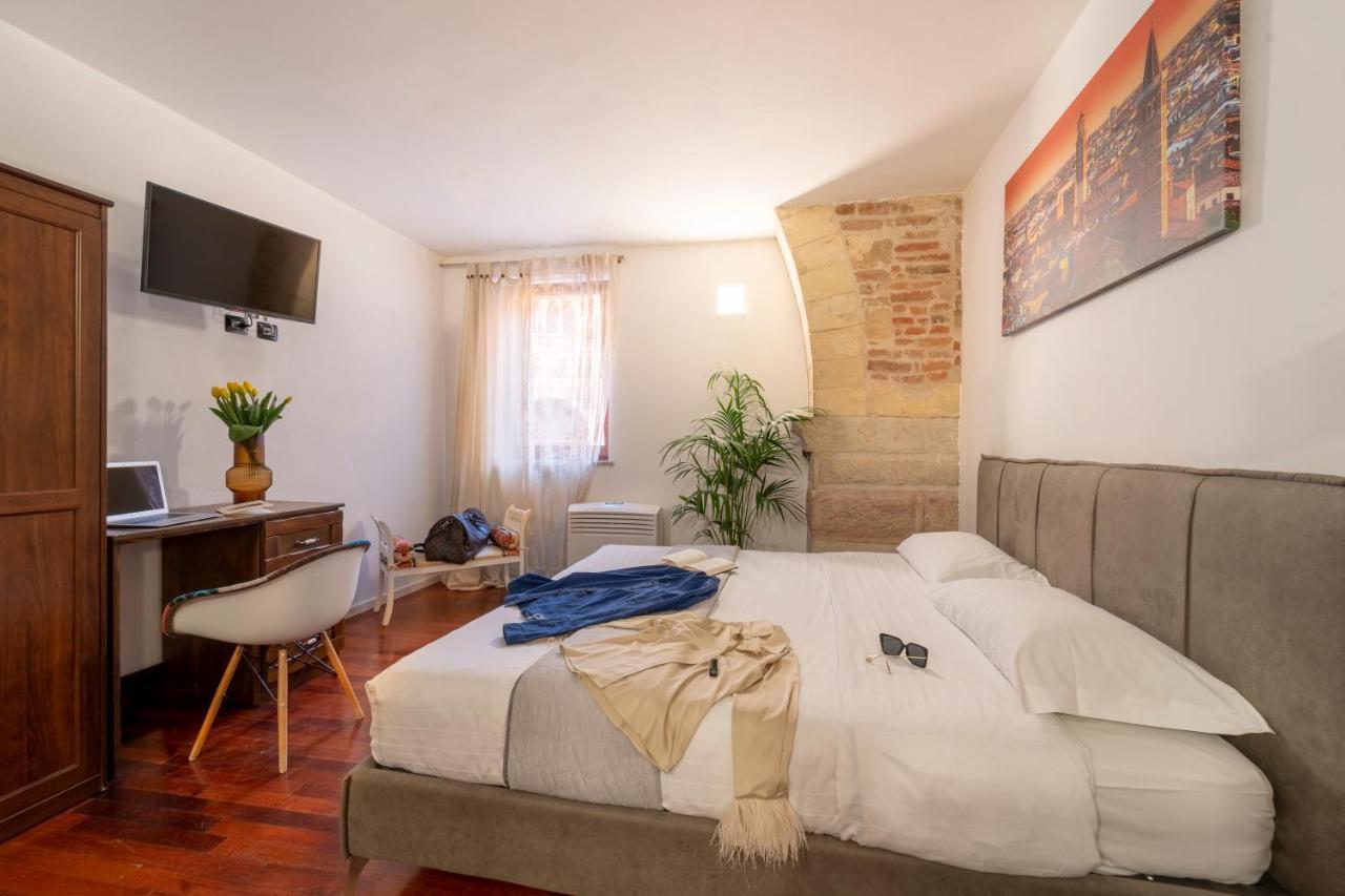 Aurelia Luxury - Piazza Delle Erbe Hotell Verona Eksteriør bilde