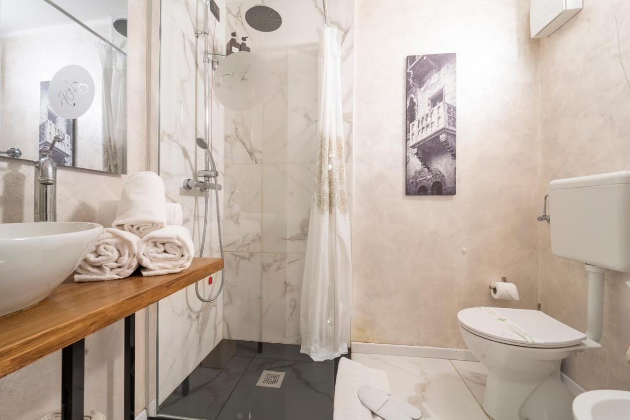 Aurelia Luxury - Piazza Delle Erbe Hotell Verona Eksteriør bilde